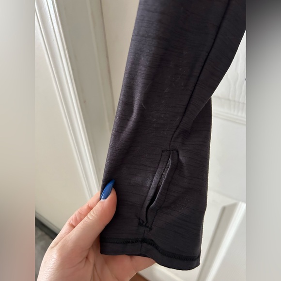 Old Navy Workout Top - Picture 4 of 4